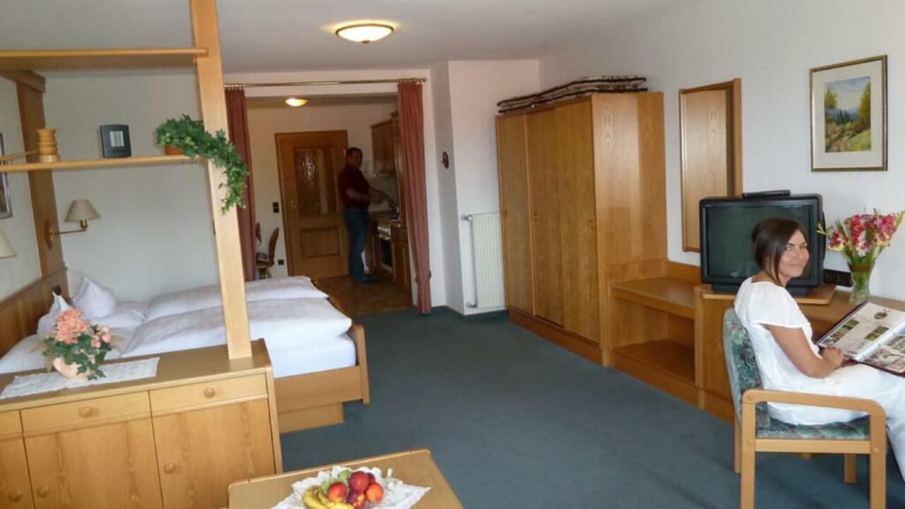 Hotel Maerchenwald Haidmühle Buitenkant foto